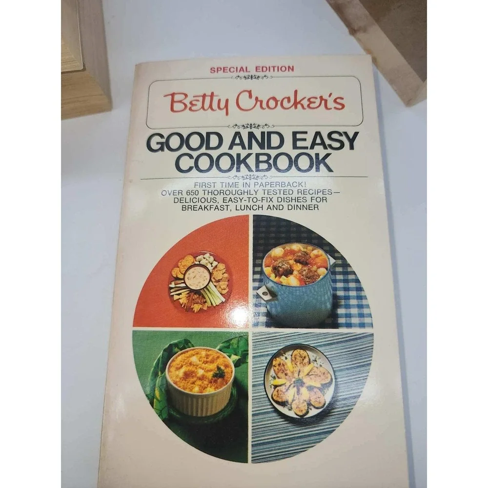 Vintage Cooking with Betty Crocker 4 Book Boxed Set Cookbook Desserts 1970s